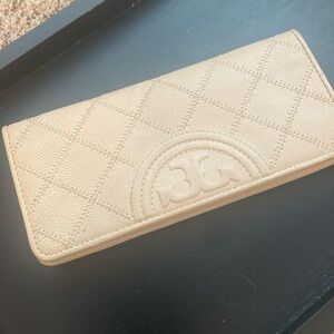 Tory Burch cream leather wallet